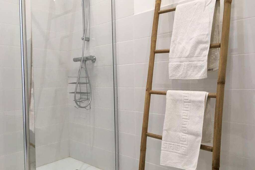 Appartement De 75 M2 Dans Maison Familiale Saint-Antonin-Noble-Val 外观 照片